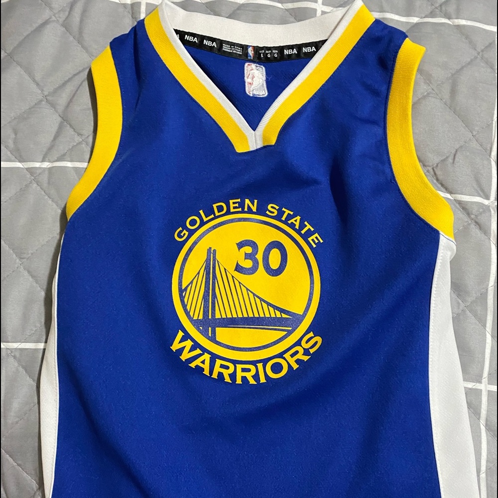 Boys Size L NBA Golden State Warriors Steph Curry Jersey. Worn three times